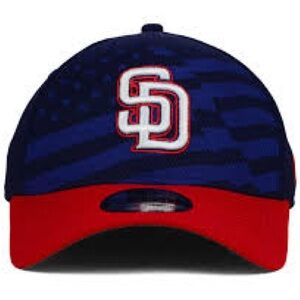 MLB San Diego Padres   July 4th Stars and Stripes 39thirty Fitted Cap,